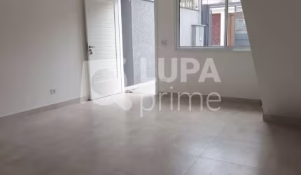 Sobrado com 2 dormitórios sendo 2 suítes á venda na Parada Inglesa