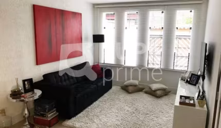Sobrado com 3 dormitórios sendo 1 suíte à venda na Casa Verde