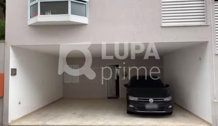 CASA CONDOMÍNIO 3 SUÍTES Á VENDA - SANTANA