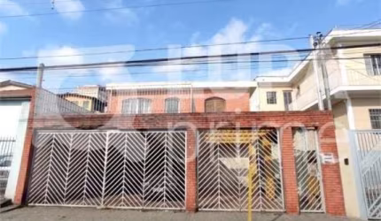 Sobrado com 3 dormitórios sendo 1 suíte á venda na Vila Nova Mazzei!