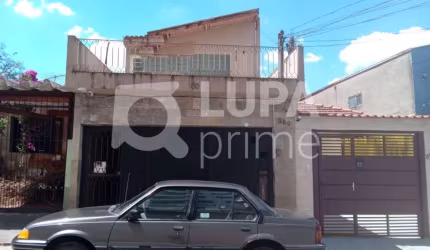 Sobrado com 3 dormitórios sendo 1 suíte á venda na Parada Inglesa