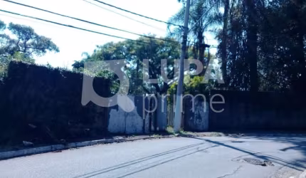 Terreno de 1064 de área total no bairro Barro Branco!