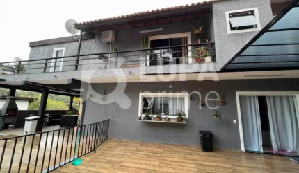 Casa Térrea com 5 dormitórios de 630m² à venda em Caraguatá