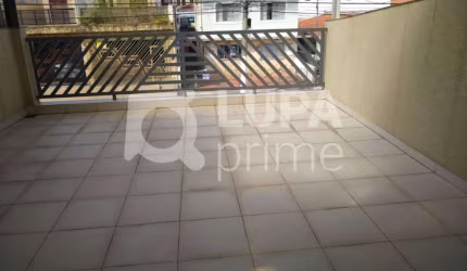 Sobrado com 3 dormitórios à venda na Vila Isolina Mazzei!