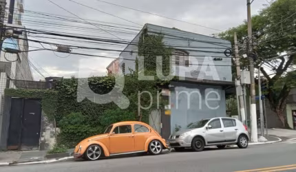 Prédio Comercial com 380 metros á venda  na Parada Inglesa