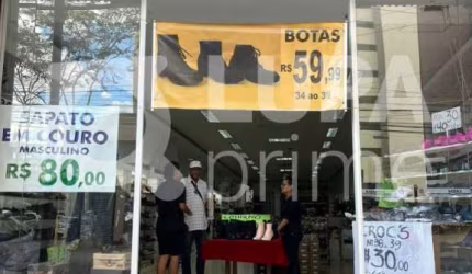 Salão Comercial de 170m² para Locação, em Santana