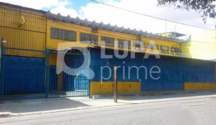 Galpão com 1000 metros de área construída para venda no Jardim Marina!