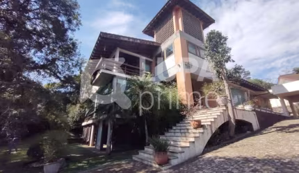 Casa de alto padrão com 3200m2 área total