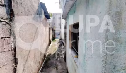 CASA COM 6 QUARTOS E 2 VAGAS DE GARAGEM À VENDA NA VILA MARIA ALTA