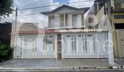 Sobrado com 3 dormitórios e 1 suíte Vila Constança