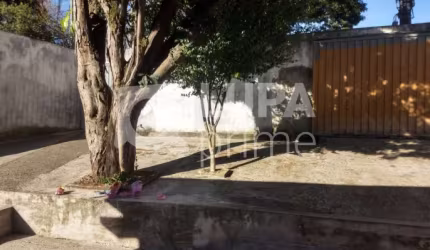 Casa térrea a venda na Vila Pedra Branca.