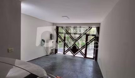 Sobrado com 3 dormitórios sendo suítes á venda no Jardim Olympia