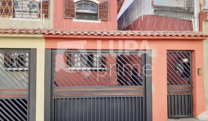 Sobrado com 3 dormitórios e 5 banheiros à venda no Jardim Virginia Bianca