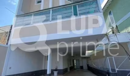Sobrado com 5 dormitórios sendo 4 suítes á venda na Vila Albertina!