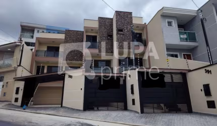 Sobrado com 3 dormitórios à venda na Vila Nivi