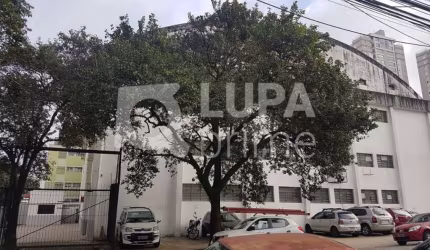 Prédio comercial com 2.720 metros à venda na Água Branca!