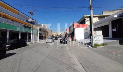 Prédio Comercial com 360 metros para locação na Vila Taquari