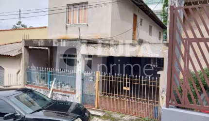 Sobrado com 3 dormitórios sendo 1 suíte á venda na Real Parque
