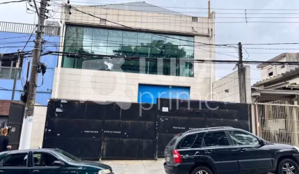Galpão com 1.300 metros á venda na Casa Verde.
