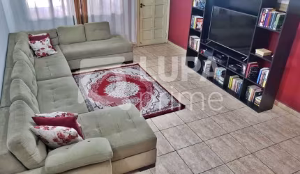 CASA COM 4 QUARTOS E 2 VAGAS DE GARAGEM À VENDA NA VILA GUILHERME