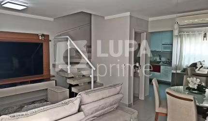 CASA COM 2 QUARTOS E 2 VAGAS DE GARAGEM À VENDA NA VILA MARIA ALTA