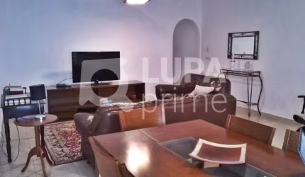 CASA COM 3 QUARTOS À VENDA NA VILA MARIA BAIXA
