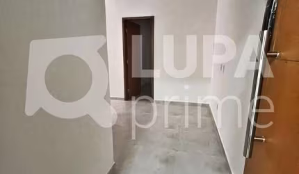 APARTAMENTO COM 2 QUARTOS E 1 VAGA DE GARAGEM À VENDA NO JARDIM SÃO PAULO