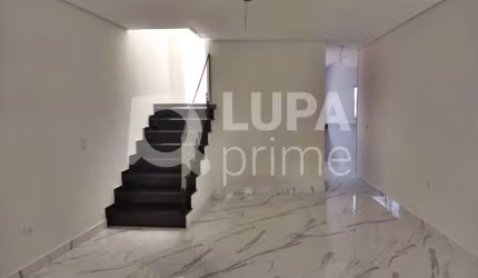 CASA COM 3 QUARTOS E 3 VAGAS DE GARAGEM À VENDA NO JARDIM SÃO PAULO