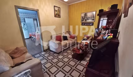 CASA COM 4 QUARTOS E 3 VAGAS DE GARAGEM À VENDA NA VILA GUILHERME