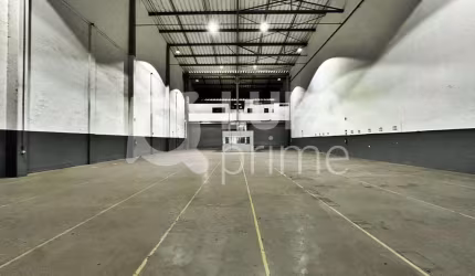 GALPÃO COMERCIAL COM 1.1398M² PARA LOCAÇÃO EM CUMBICA