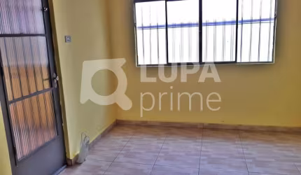 CASA COM 1 QUARTO E 2 VAGAS DE GARAGEM PARA LOCAÇÃO NA VILA GUILHERME