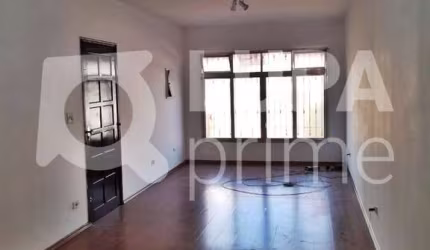 CASA COM 3 QUARTOS E 6 VAGAS DE GARAGEM À VENDA NA VILA GUILHERME