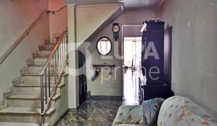 CASA COM 3 QUARTOS E 3 VAGAS DE GARAGEM À VENDA NA VILA GUILHERME