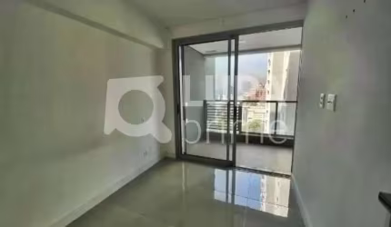 APARTAMENTO COM 1 QUARTO E 1 VAGA DE GARAGEM À VENDA EM GUARULHOS