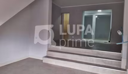 SALÃO COMERCIAL COM 50M² PARA LOCAÇÃO NA VILA SABRINA