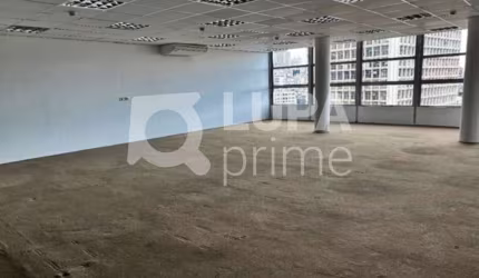 CONJUNTO COMERCIAL COM 526M² À VENDA NO CENTRO