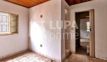 CASA COMERCIAL COM 240M² PARA LOCAÇÃO EM SANTANA