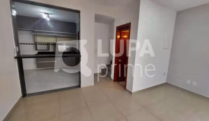 CASA COM 3 QUARTOS E 2 VAGAS DE GARAGEM À VENDA NA PARADA INGLESA