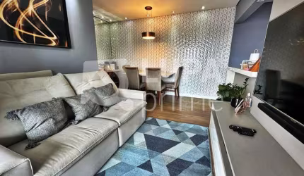APARTAMENTO COM 2 QUARTOS E 1 VAGA DE GARAGEM Á VENDA NA VILA MARIA BAIXA
