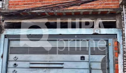 CASA PARA RENDA À VENDA EM GUAIANASES