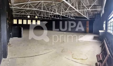 PRÉDIO COMERCIAL COM 400M² DE ÁREA CONSTRUIDA EM GUARULHOS