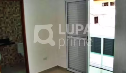 CASA COM 3 QUARTOS E 5 VAGAS DE GARAGEM À VENDA NO TUCURUVI