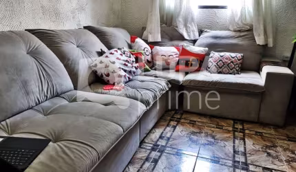 CASA COM 3 QUARTOS À VENDA NA VILA MARIA BAIXA
