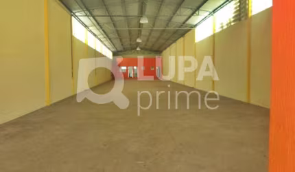 GALPÃO COMERCIAL COM 700M² PARA LOCAÇÃO NA CASA VERDE ALTA