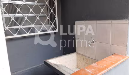 CASA COM 2 QUARTOS PARA LOCAÇÃO NA VILA ISOLINA MAZZEI