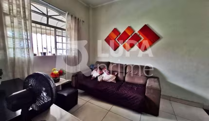 CASA PARA RENDA À VENDA NA VILA MEDEIROS