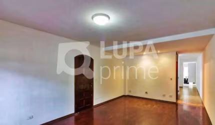CASA COM 3 QUARTOS E 2 VAGAS DE GARAGEM À VENDA NO IMIRIM