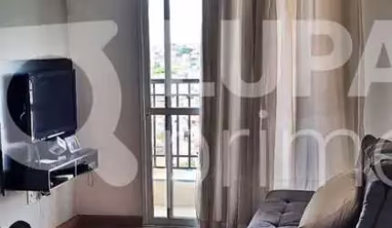 APARTAMENTO COM 2 QUARTOS E 1 VAGA DE GARAGEM À VENDA NA VILA MEDEIROS