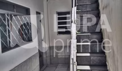CASA COM 2 QUARTOS À VENDA NA VILA MARIA ALTA