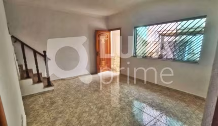 CASA COM 3 QUARTOS E 4 VAGAS DE GARAGEM À VENDA NA PARADA INGLESA